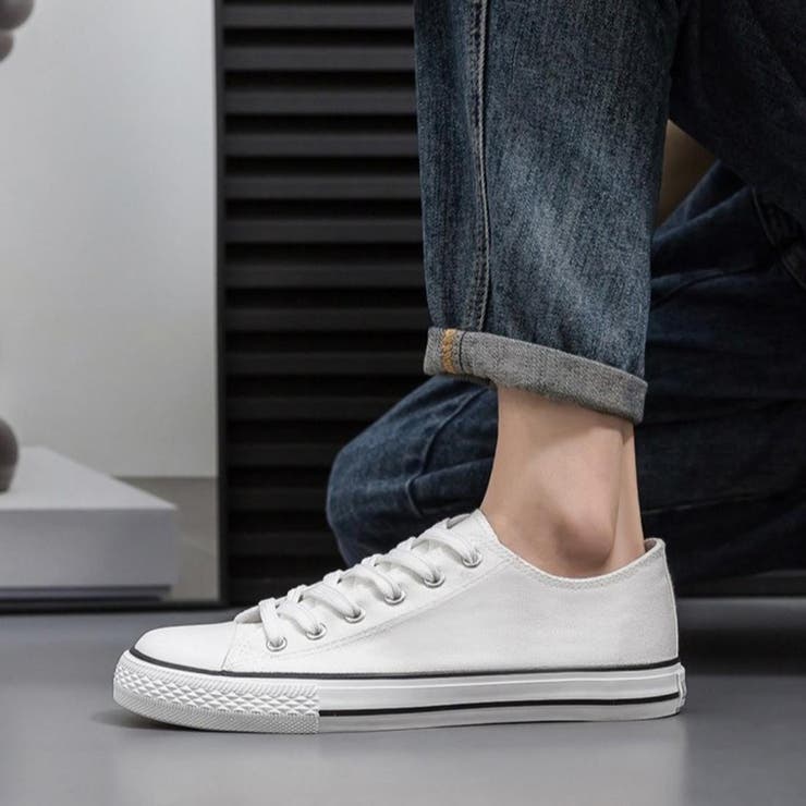 ホワイト×ブラック | ナチュラルで今っぽい 歩くたび心地いいスニーカー デイリー | maison de LATIR