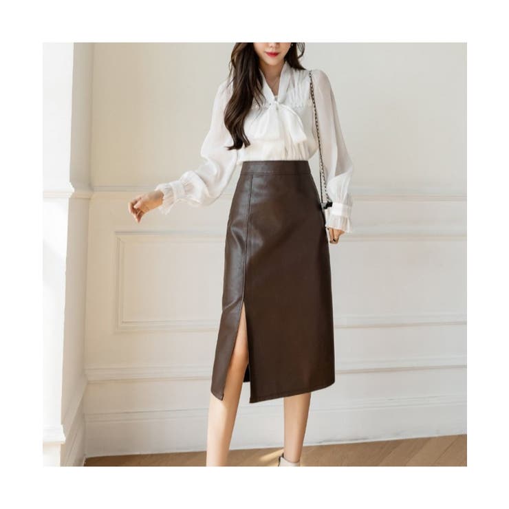 凛とした女性らしさが魅力のフェイクレザータイトスリットスカート ミドル丈 晩冬 | maison de LATIR | 詳細画像10 