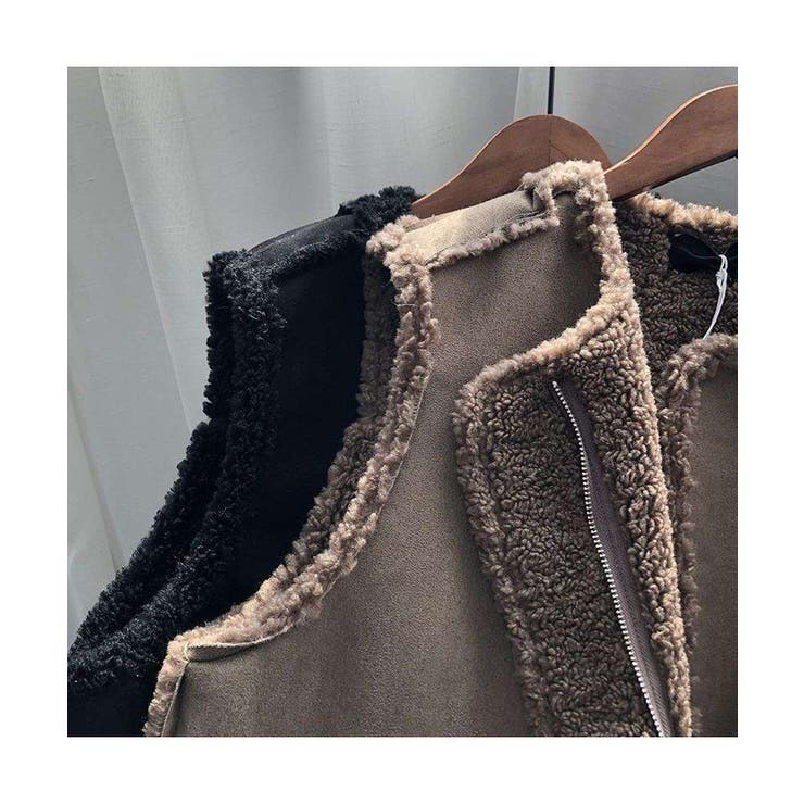 トレンド感のある大人カジュアルに仕上げるムートン風リバーシブルジレ ベスト ボア | maison de LATIR | 詳細画像15 