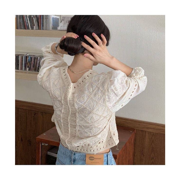 コーデをエレガントに演出する刺繍デザインパフスリーブトップス 韓国 冬 | maison de LATIR | 詳細画像6 