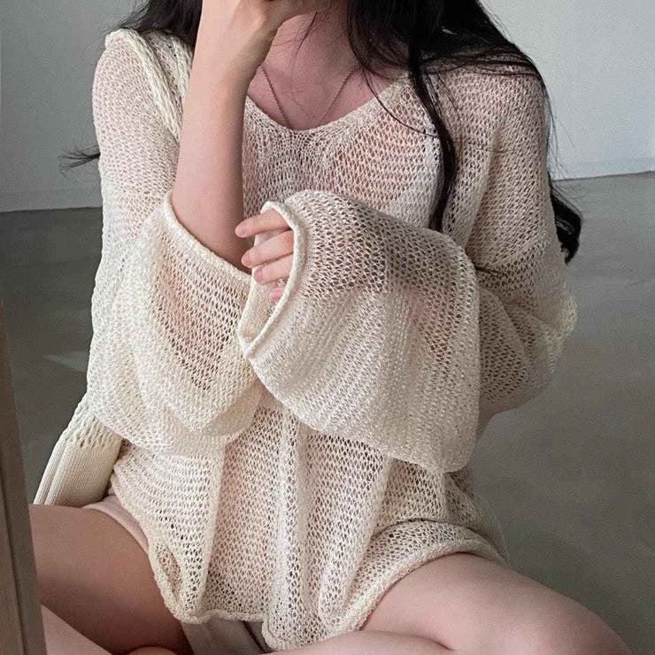 ベージュ