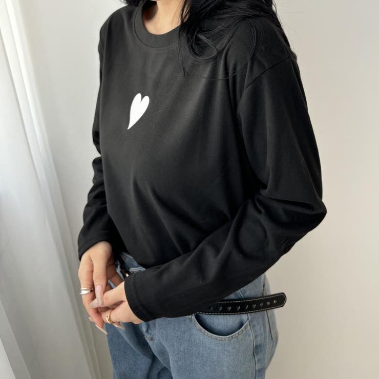 ベーシックフォルムにハートのアクセントが大人可愛いラウンドネックトップス カット… | maison de LATIR | 詳細画像9 