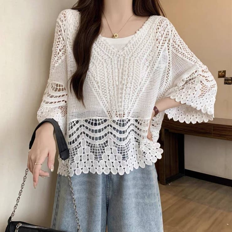 ホワイト | 大人の抜け感を演出してくれるクロシェトップス 肌見せ リゾート | maison de LATIR