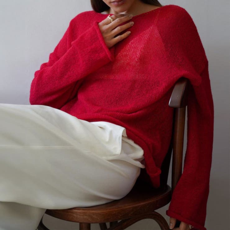 レッド | 秋冬らしい上品で女性らしいモヘアタッチ シアープルオーバー ローゲージニット | maison de LATIR