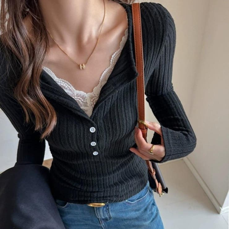 1着でコーディネート完成。レイヤード風ニットトップス 重ね着 オフィス | maison de LATIR | 詳細画像2 