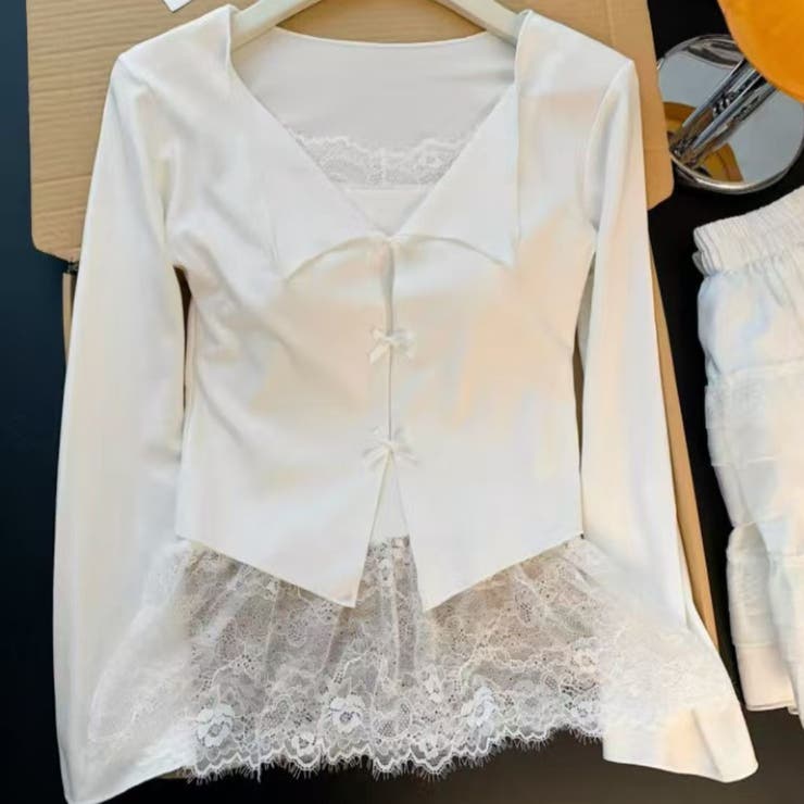 ホワイト | 気分までやさしく華やぐレイヤード風トップス オフィス オフィスカジュアル | maison de LATIR