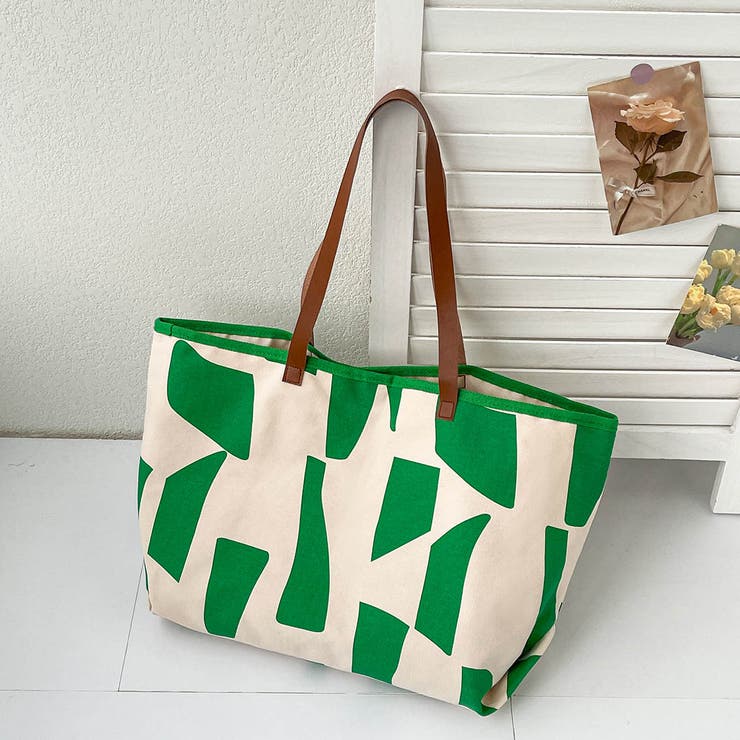 コーデのアクセントにぴったりな全面プリントデザインキャンバストートバッグ 大容量 | maison de LATIR | 詳細画像31 