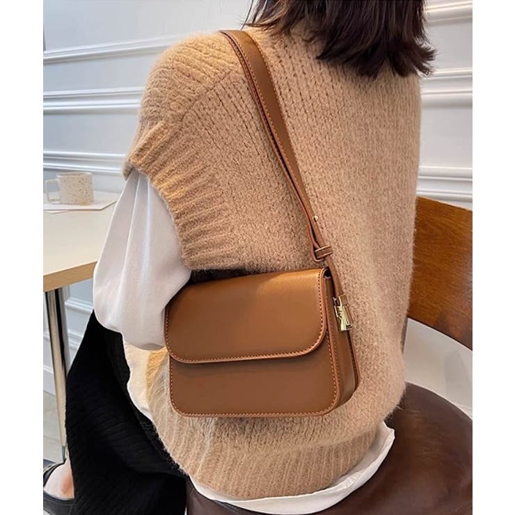 ベーシックなデザインが重宝するショルダーバッグ ストラップ調整可 肩掛け | maison de LATIR | 詳細画像2 