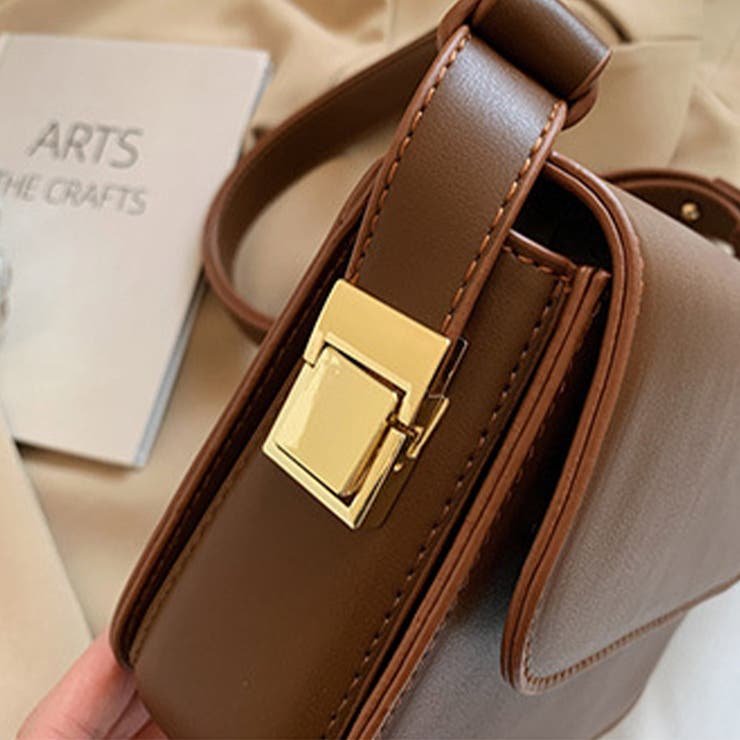 ベーシックなデザインが重宝するショルダーバッグ ストラップ調整可 肩掛け | maison de LATIR | 詳細画像24 