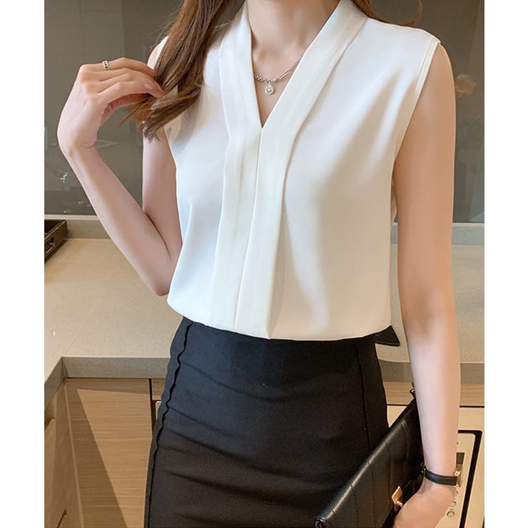 エレガントなコーデに仕上がるノースリーブシフォンブラウス Vネック 秋 | maison de LATIR | 詳細画像2 