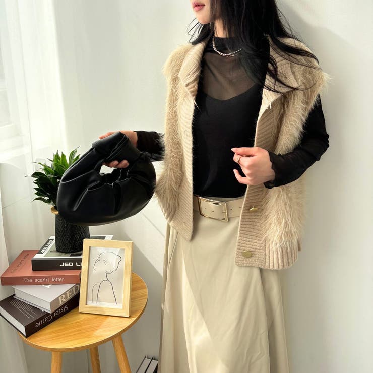 楽天 送料無料にならない FLY ✨️ 美品 GIRL ブラック フード付き ファーベスト ベスト+ジレ