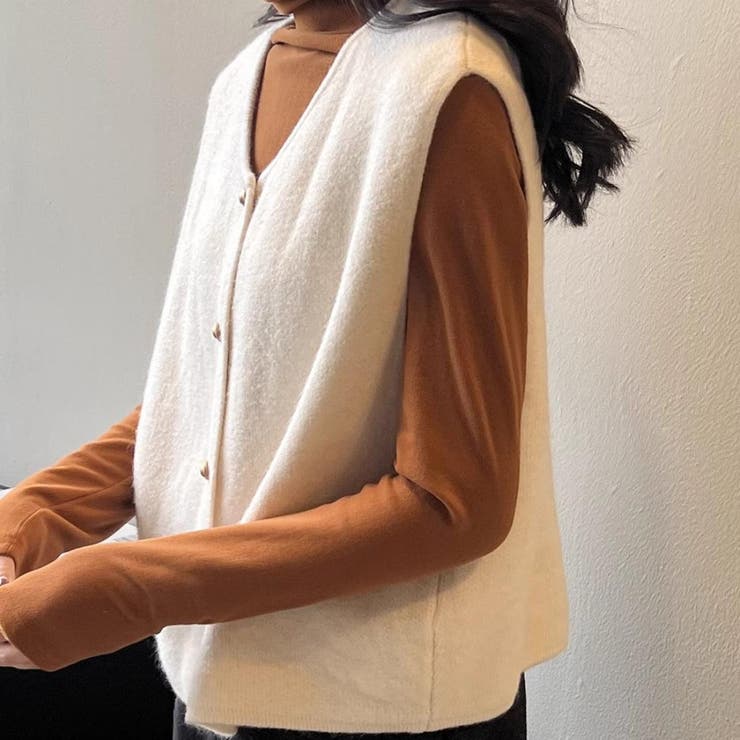 柔らかな生地でフレンチカジュアルを楽しめるノーカラーベスト トップス アウター | maison de LATIR | 詳細画像13 