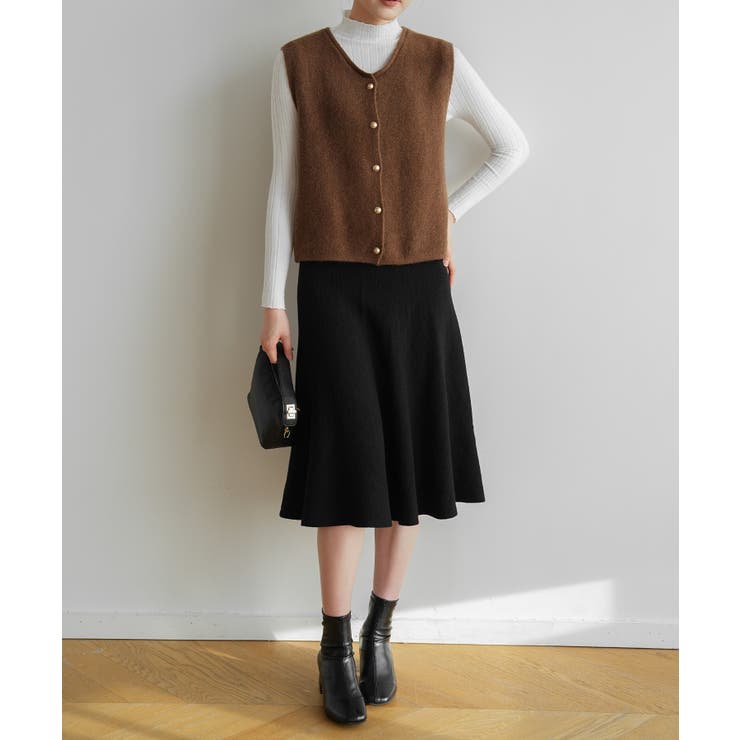 柔らかな生地でフレンチカジュアルを楽しめるノーカラーベスト トップス アウター | maison de LATIR | 詳細画像16 