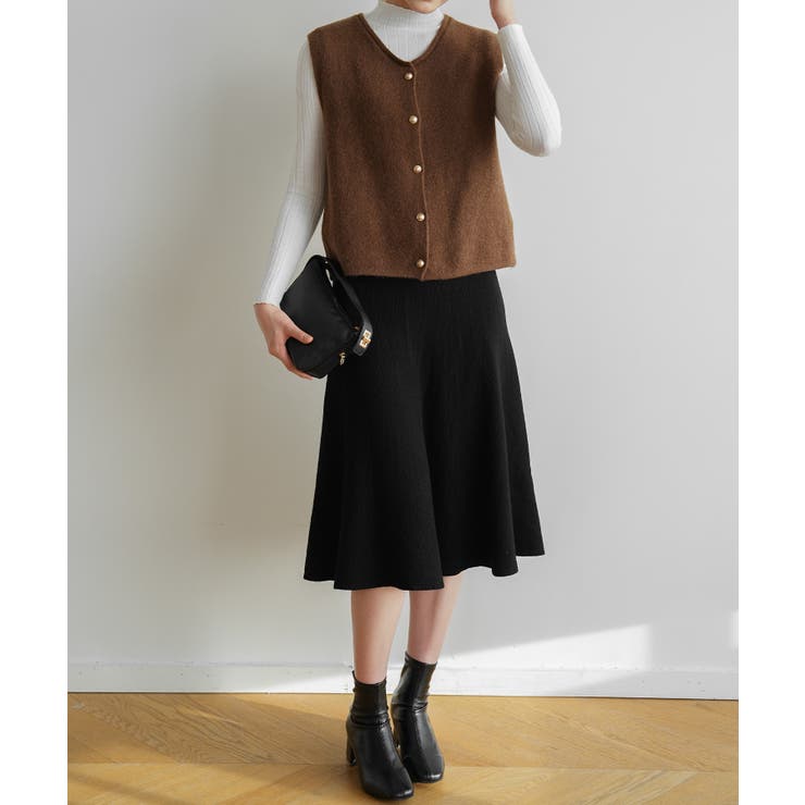 柔らかな生地でフレンチカジュアルを楽しめるノーカラーベスト トップス アウター | maison de LATIR | 詳細画像17 