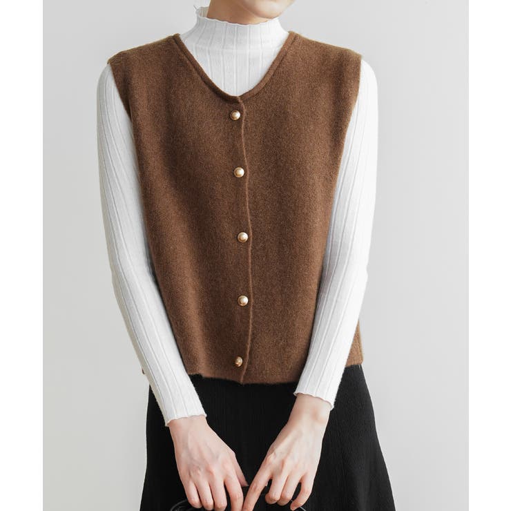 柔らかな生地でフレンチカジュアルを楽しめるノーカラーベスト トップス アウター | maison de LATIR | 詳細画像18 