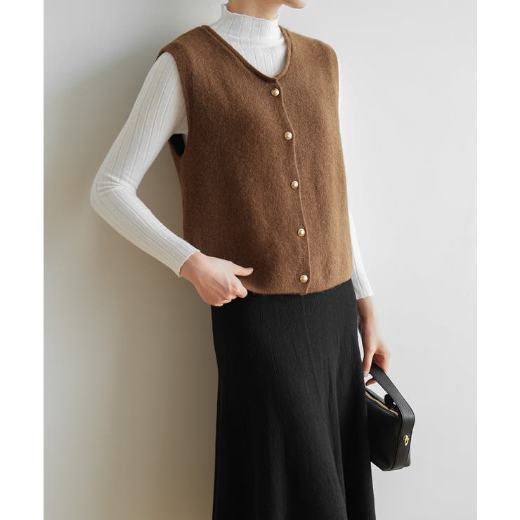 柔らかな生地でフレンチカジュアルを楽しめるノーカラーベスト トップス アウター | maison de LATIR | 詳細画像21 