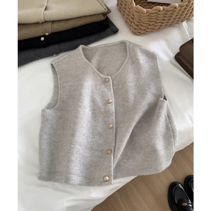 柔らかな生地でフレンチカジュアルを楽しめるノーカラーベスト トップス アウター | maison de LATIR | 詳細画像34 