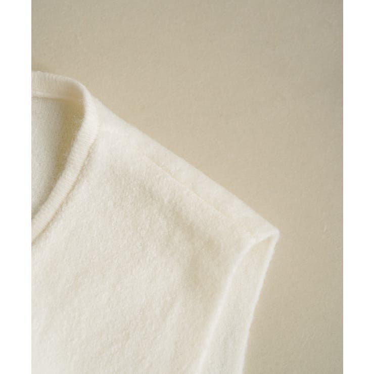 柔らかな生地でフレンチカジュアルを楽しめるノーカラーベスト トップス アウター | maison de LATIR | 詳細画像50 