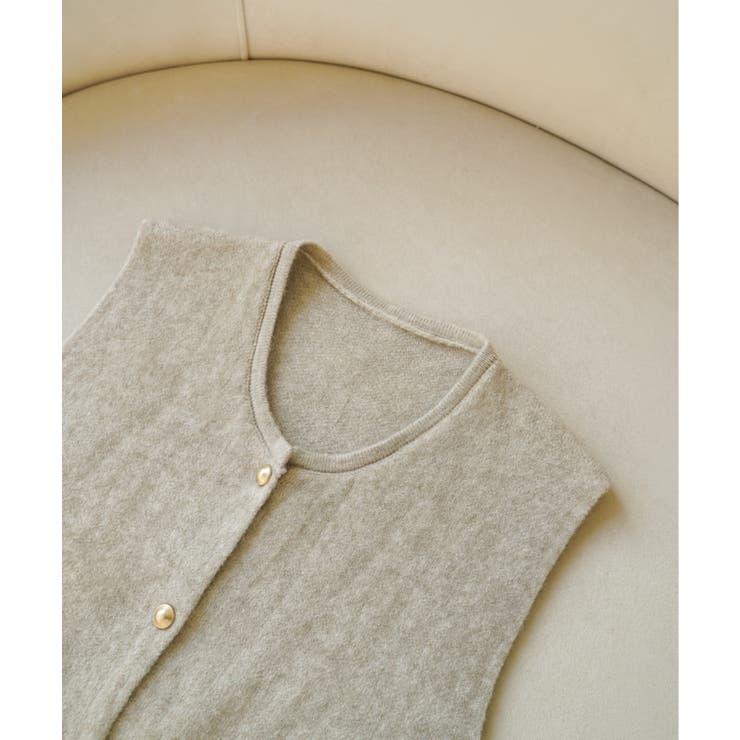 柔らかな生地でフレンチカジュアルを楽しめるノーカラーベスト トップス アウター | maison de LATIR | 詳細画像58 