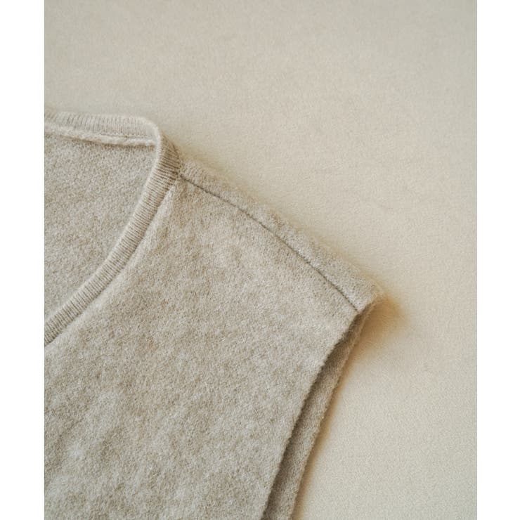 柔らかな生地でフレンチカジュアルを楽しめるノーカラーベスト トップス アウター | maison de LATIR | 詳細画像60 