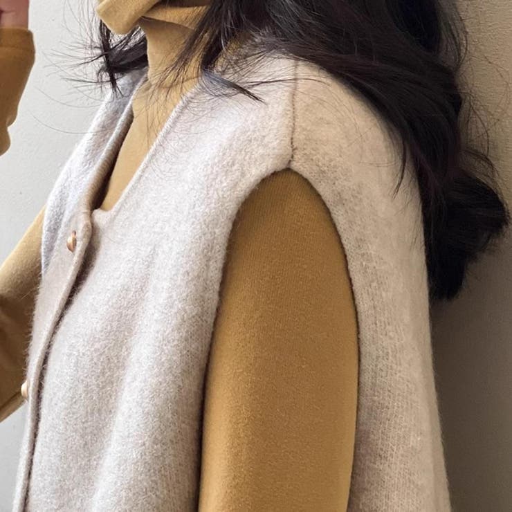 柔らかな生地でフレンチカジュアルを楽しめるノーカラーベスト トップス アウター | maison de LATIR | 詳細画像9 