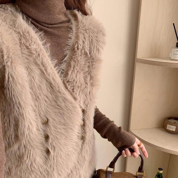 スタイリングのアクセントになるファーベスト アウター ベスト | maison de LATIR | 詳細画像10 