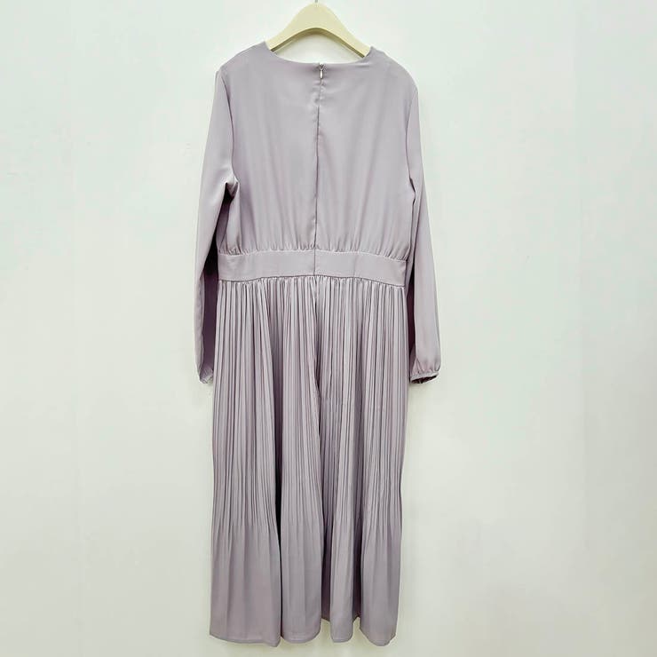 大人女性の品を引き立てるプリーツワンピース ドレス レイヤードスタイル | maison de LATIR | 詳細画像8 