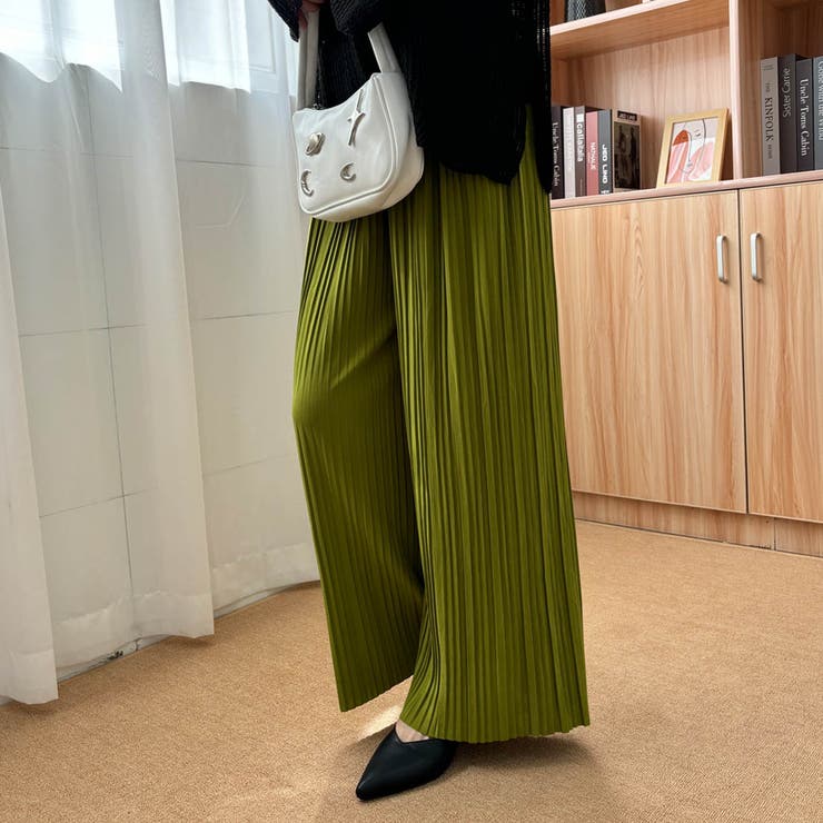 秋も快適にサラッと穿ける。上品美脚ストレートプリーツパンツ ワイドパンツ | maison de LATIR | 詳細画像25 
