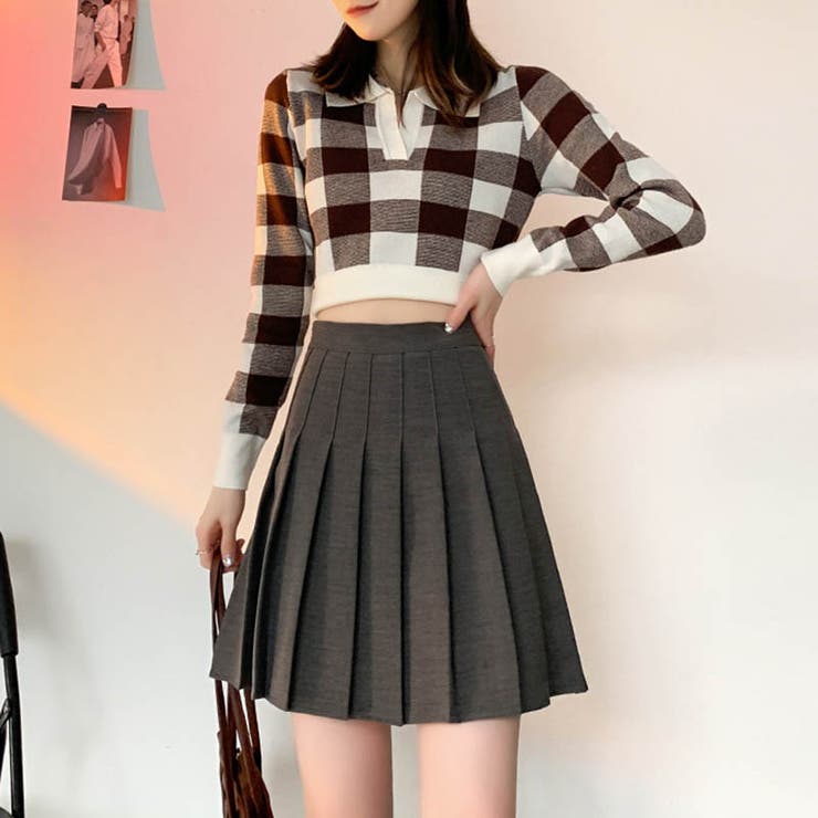 インナーパンツ付きで動きやすいハイウエストプリーツスカート