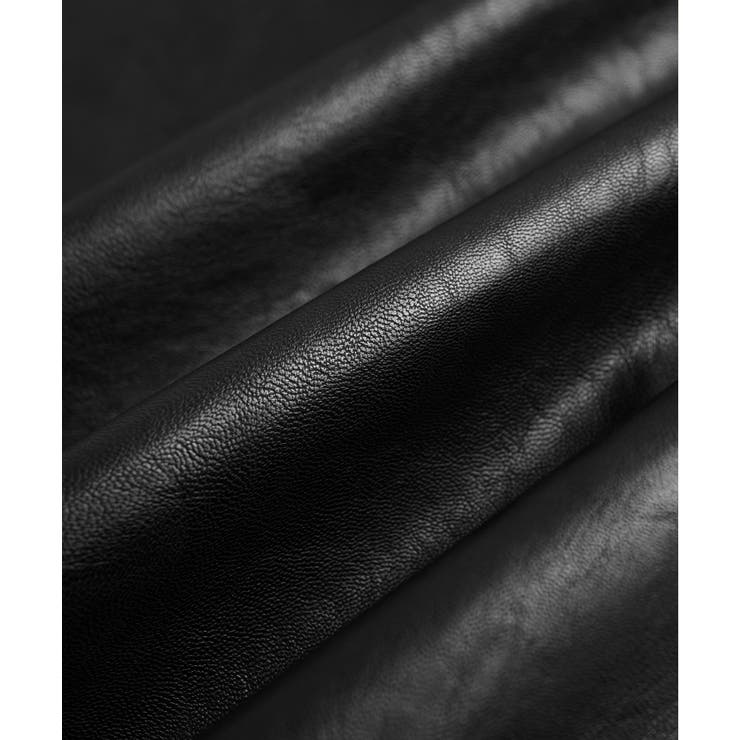 凛とした女性らしさが魅力のフェイクレザータイトスリットスカート ミドル丈 晩冬 | maison de LATIR | 詳細画像23 