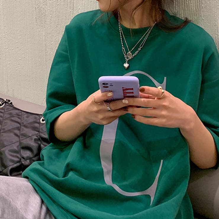 グリーン | アルファベットプリントがビッグTシャツ フロントプリント 英字 | maison de LATIR