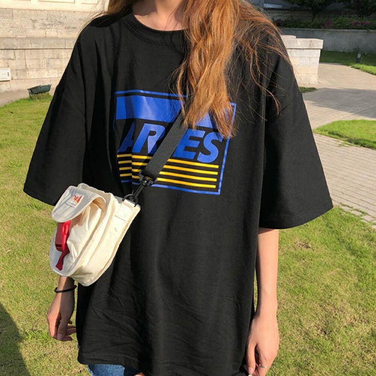 ブラック | 夏服メンズライクなサイズ感が可愛いオーバーサイズロゴT 二の腕も日差しもさりげな… | maison de LATIR