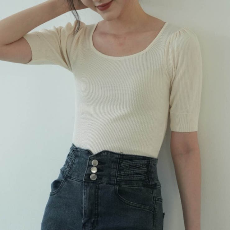 ベージュ | 一枚で大人可愛い雰囲気に仕上げてくれるニット 可愛い 女性らしい | maison de LATIR