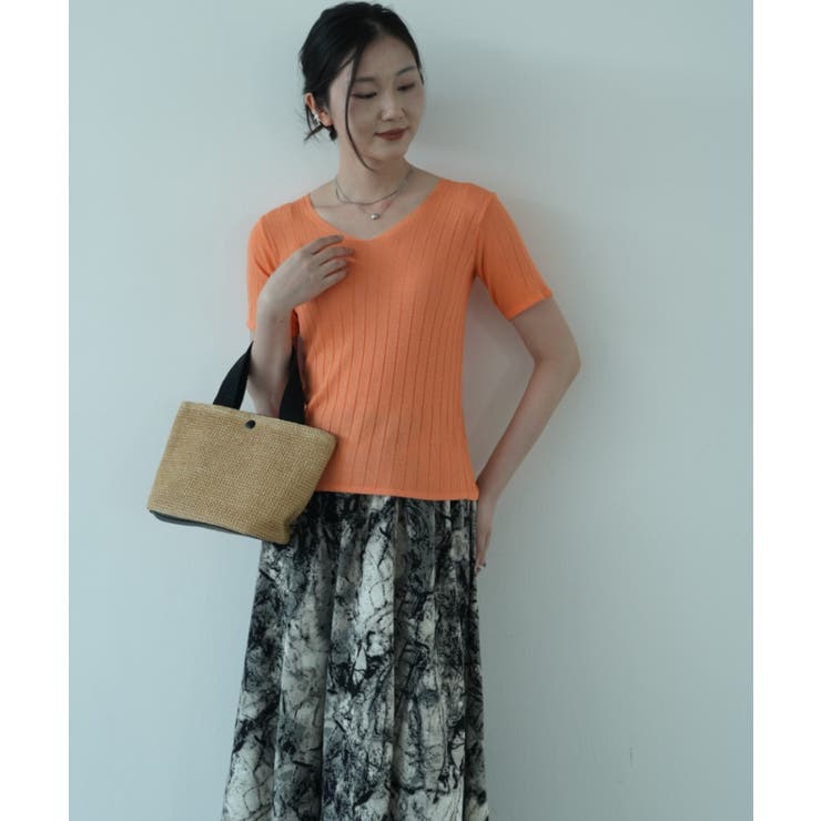 すっきりしたシルエットが女性らしいVネックサマーニット 冬 半袖 | maison de LATIR | 詳細画像14 