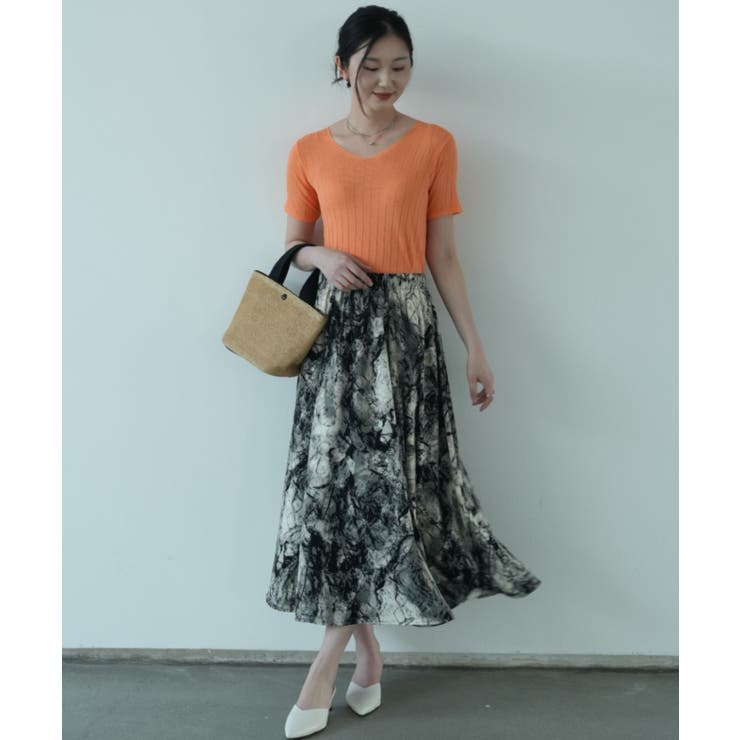 すっきりしたシルエットが女性らしいVネックサマーニット 冬 半袖 | maison de LATIR | 詳細画像17 