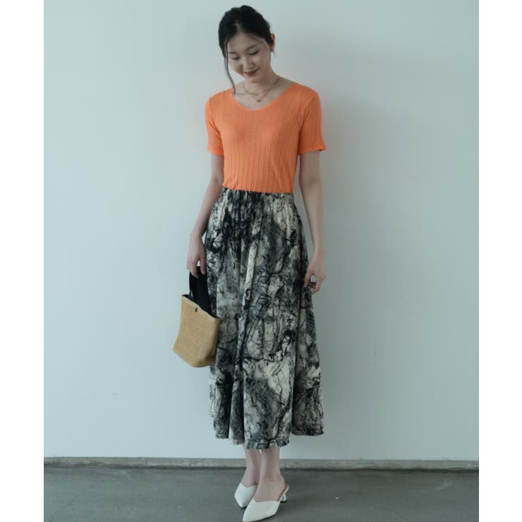 すっきりしたシルエットが女性らしいVネックサマーニット 冬 半袖 | maison de LATIR | 詳細画像18 