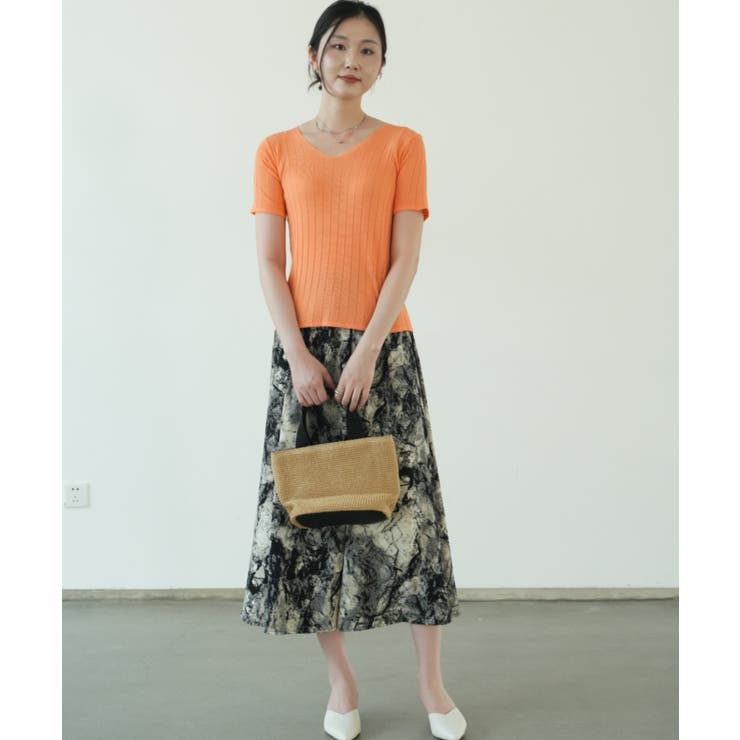 すっきりしたシルエットが女性らしいVネックサマーニット 冬 半袖 | maison de LATIR | 詳細画像19 