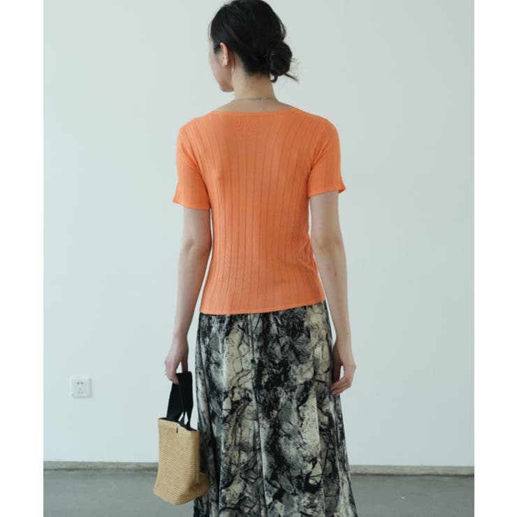 すっきりしたシルエットが女性らしいVネックサマーニット 冬 半袖 | maison de LATIR | 詳細画像25 