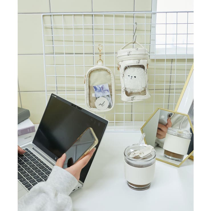 フローラルアクスタポーチ[品番：CTYW0003579]｜MAJESTIC LEGON