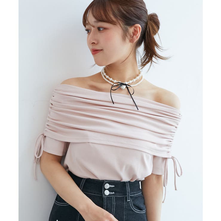 ピンクベージュ | サイドドロストオフショルカットトップス | MAJESTIC LEGON 