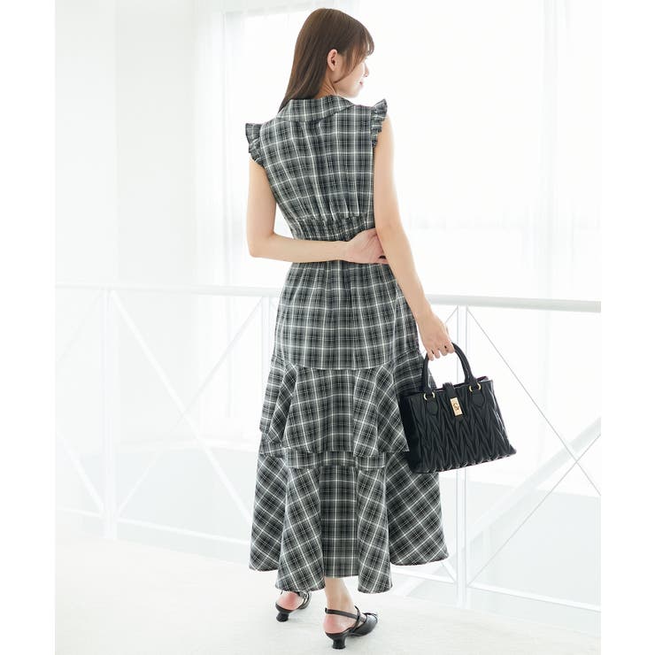 デコルテオープンノースリロングワンピ | MAJESTIC LEGON  | 詳細画像15 