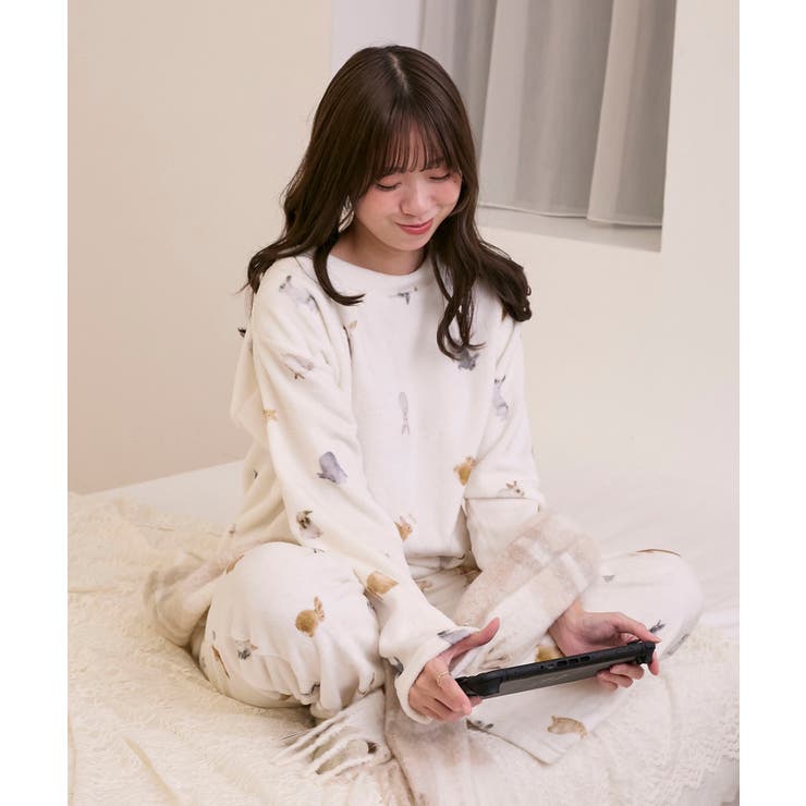 アイボリー柄 | モチーフプリントルームセット | MAJESTIC LEGON 