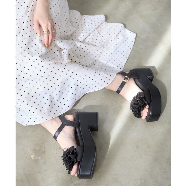 ブラック | ミルフィーユフリル厚底サンダル | MAJESTIC LEGON 