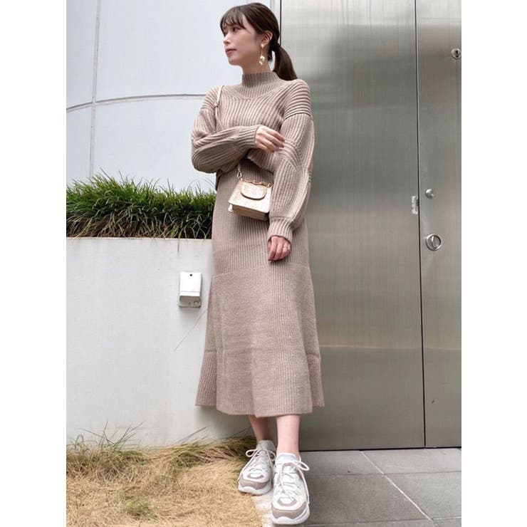 バックディティールセットニットワンピース[品番：MKSW0032890