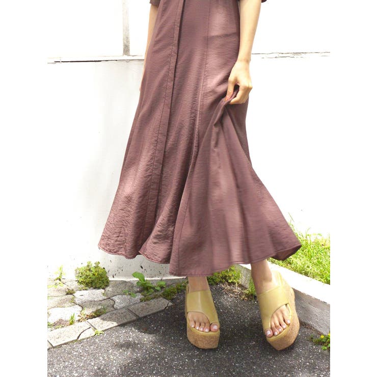 maikoroボリュームスリーブマーメイドギャザーワンピース 定価3万円 セール】ボリュームスリーブカットワンピース（ワンピース