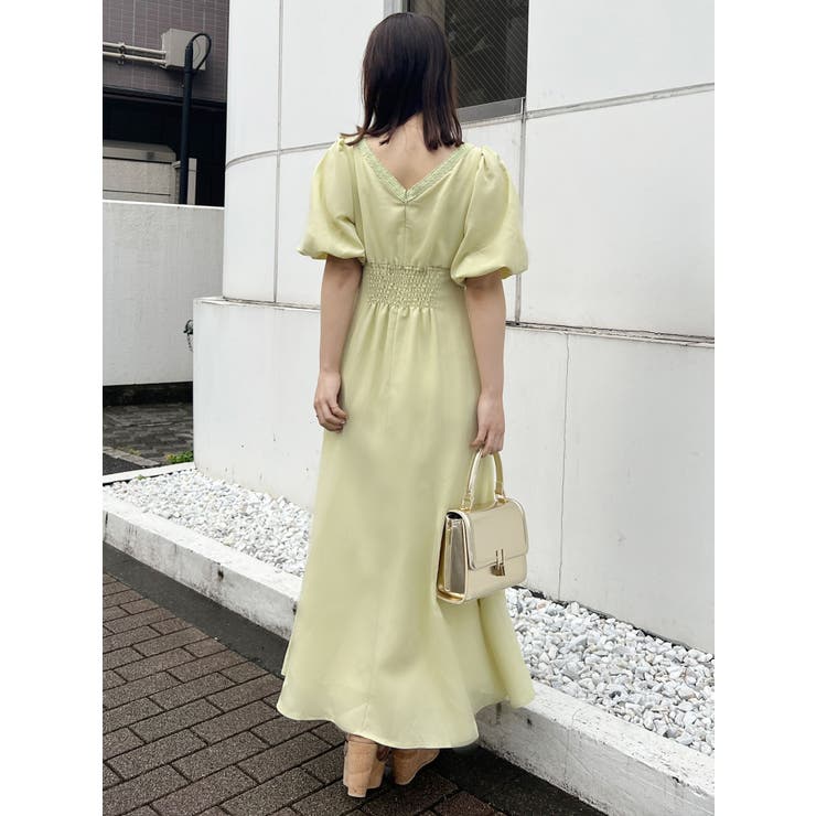 完売品✨　マーキュリーデュオ　パーツエンブロイダリーワンピース　M 半袖　青 完売品✨ マーキュリーデュオ パーツエンブロイダリーワンピース