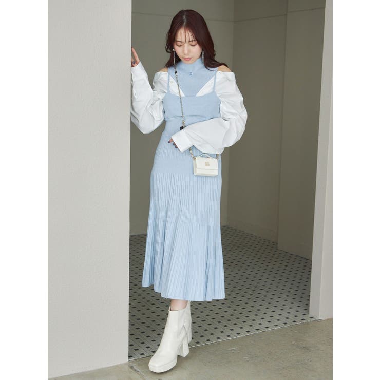 MARY QUANT】デイジーチャーム付きミニウォレット[品番