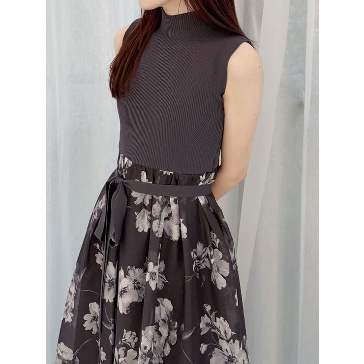 フラワードッキングノースリワンピース[品番：MKSW0063344