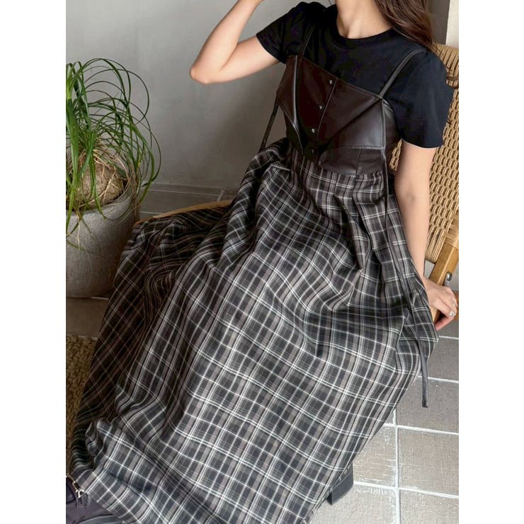 フェイクレザービスチェドッキングキャミワンピース | MERCURYDUO | 詳細画像26 