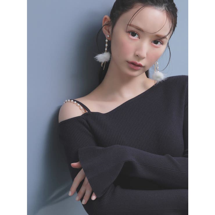 チャコールグレー | アシメパールチェーンワンショルニット | MERCURYDUO